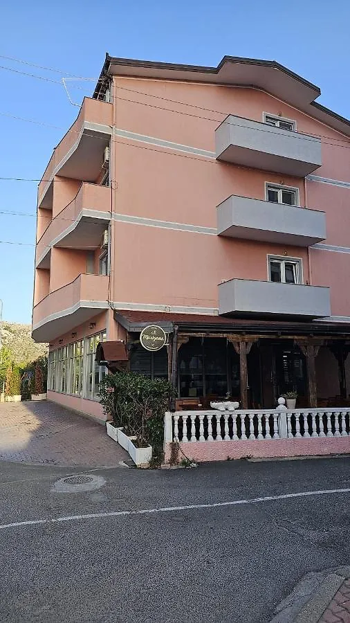 Hotel Marigona Shëngjin